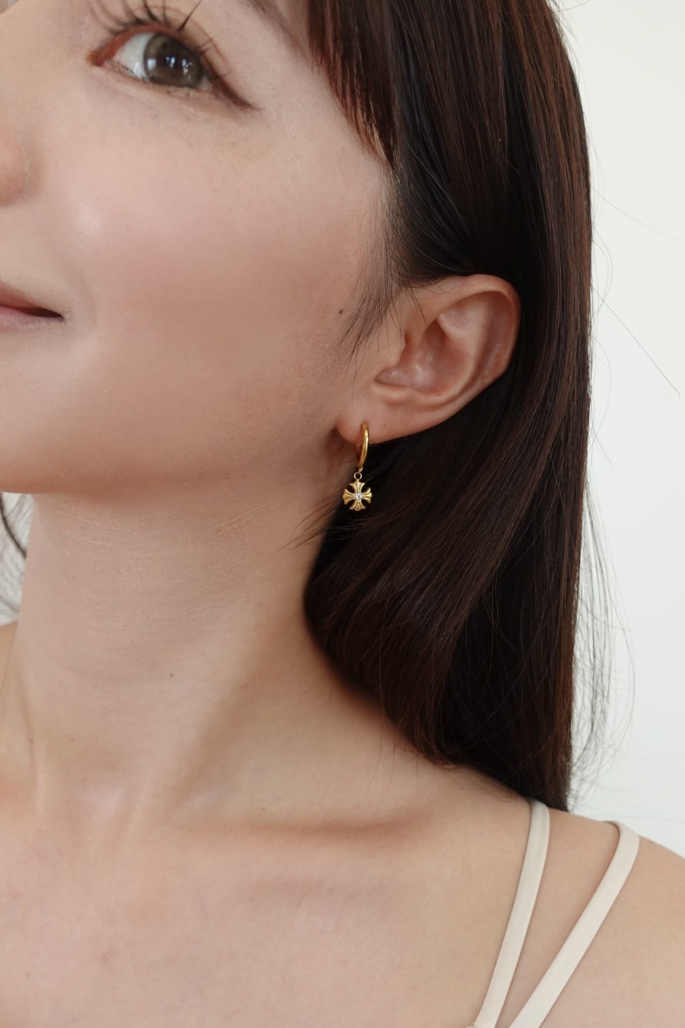 cross stone hoop pierce | 金属アレルギー対応のアクセサリー crea