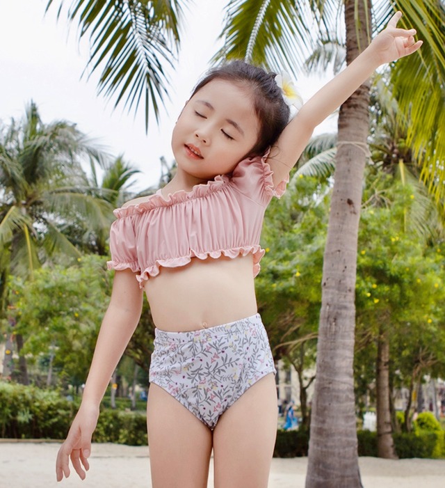 水着 子供 タンキニ ドット セパレート 花柄 ビキニ チューブトップ キッズ 子供用 ガール 柄 人気 おすすめ かわいい おしゃれ トレンド プール 海 プレゼント 贈り物 プレゼント 韓国 韓国子供服 90 100 110 1 130 140 1歳 2歳 水着 子供 タンキニ ドット セパレート 花柄 ビキニ チューブトップ キッズ 子供用 ガール 柄 人気 おすすめ かわいい おしゃれ トレンド プール 海 プレゼント 贈り物 プレゼント 韓国 韓国子供服 90 100 110 1 130 140 1歳 2歳