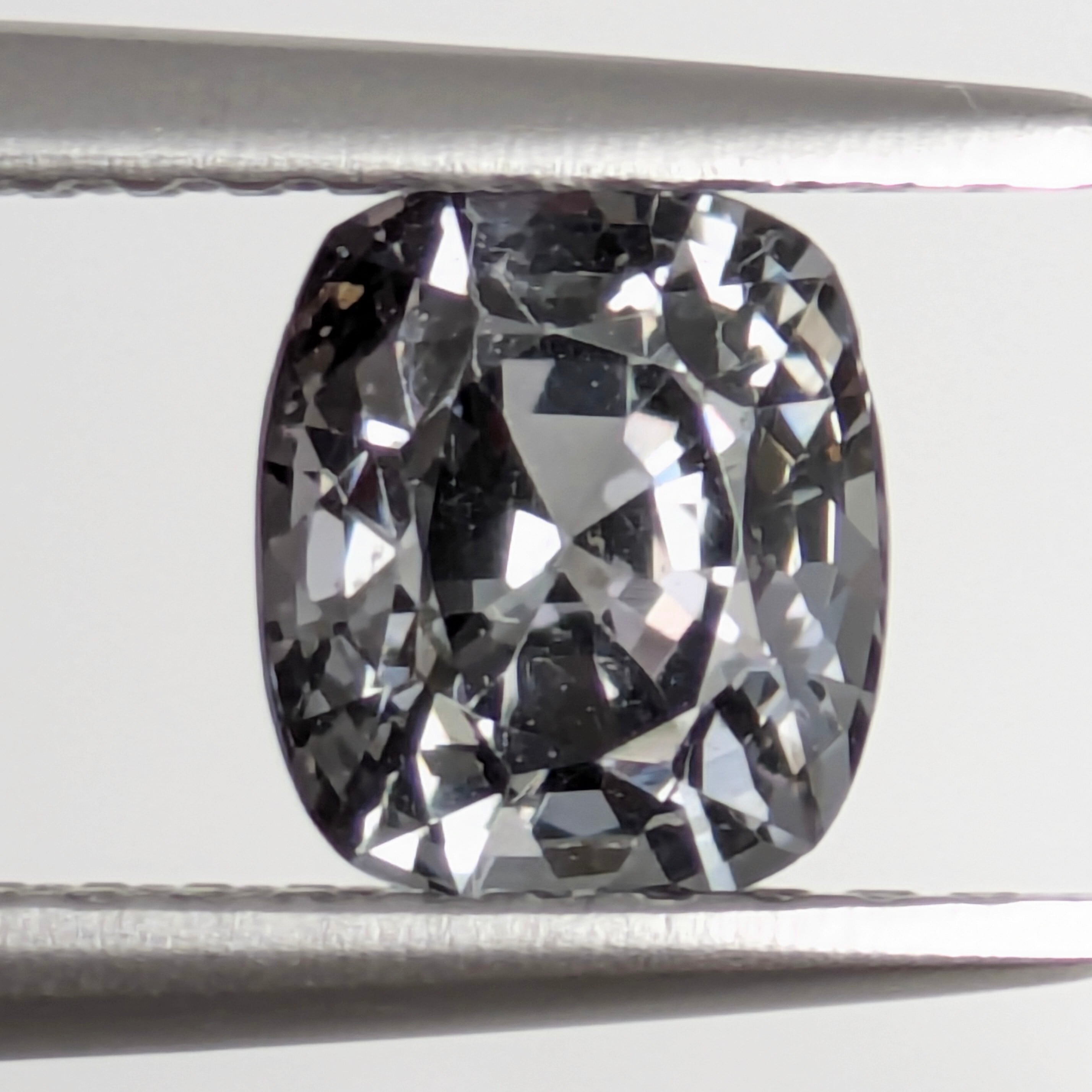 スピネルルース ミャンマー・モゴック産【1.08ct】 PRO209182 | Gem's
