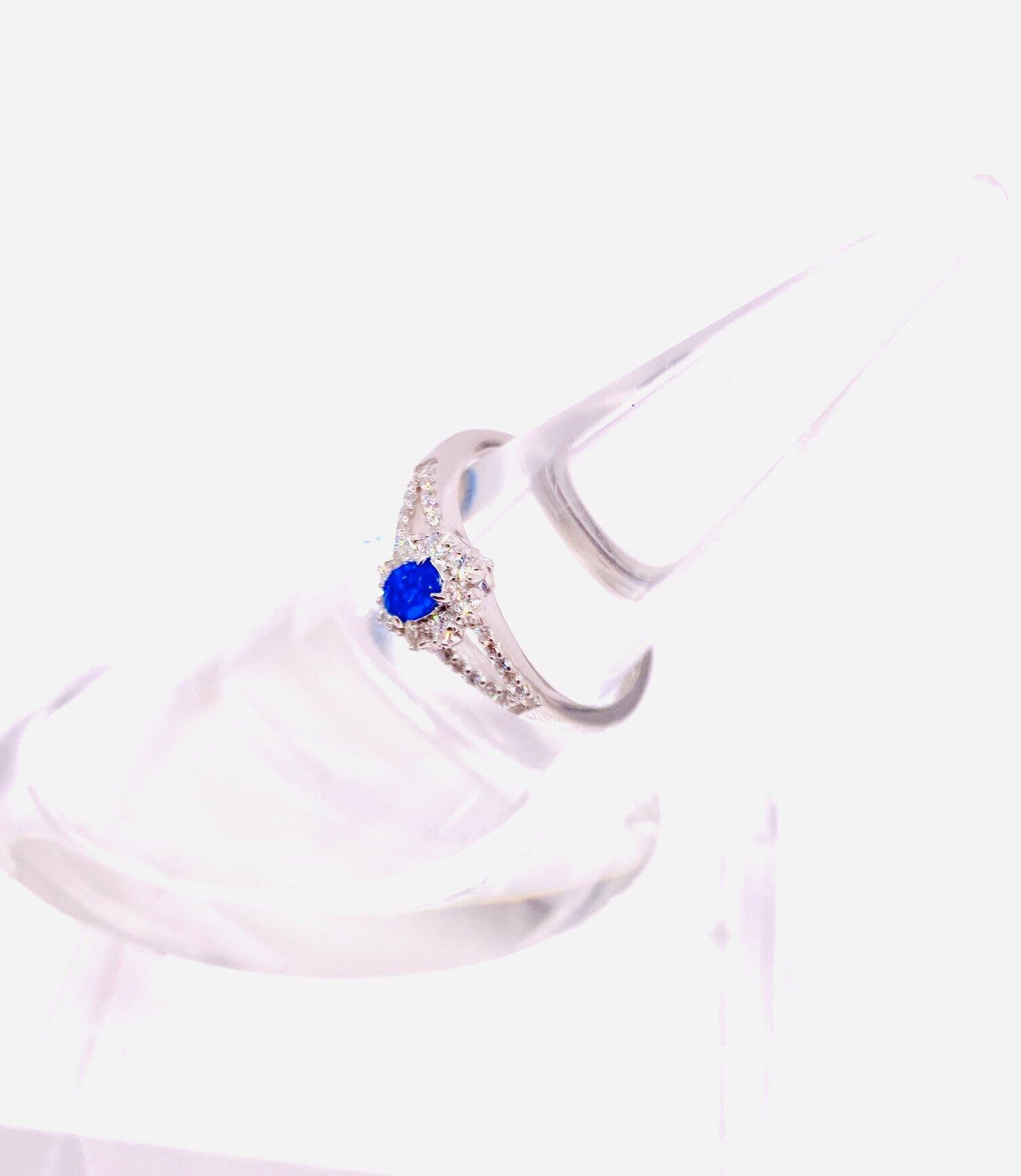 ☆青の奇跡☆瑠璃色☆幻の宝石 アウイナイト0.14ct Pt900 3.2g