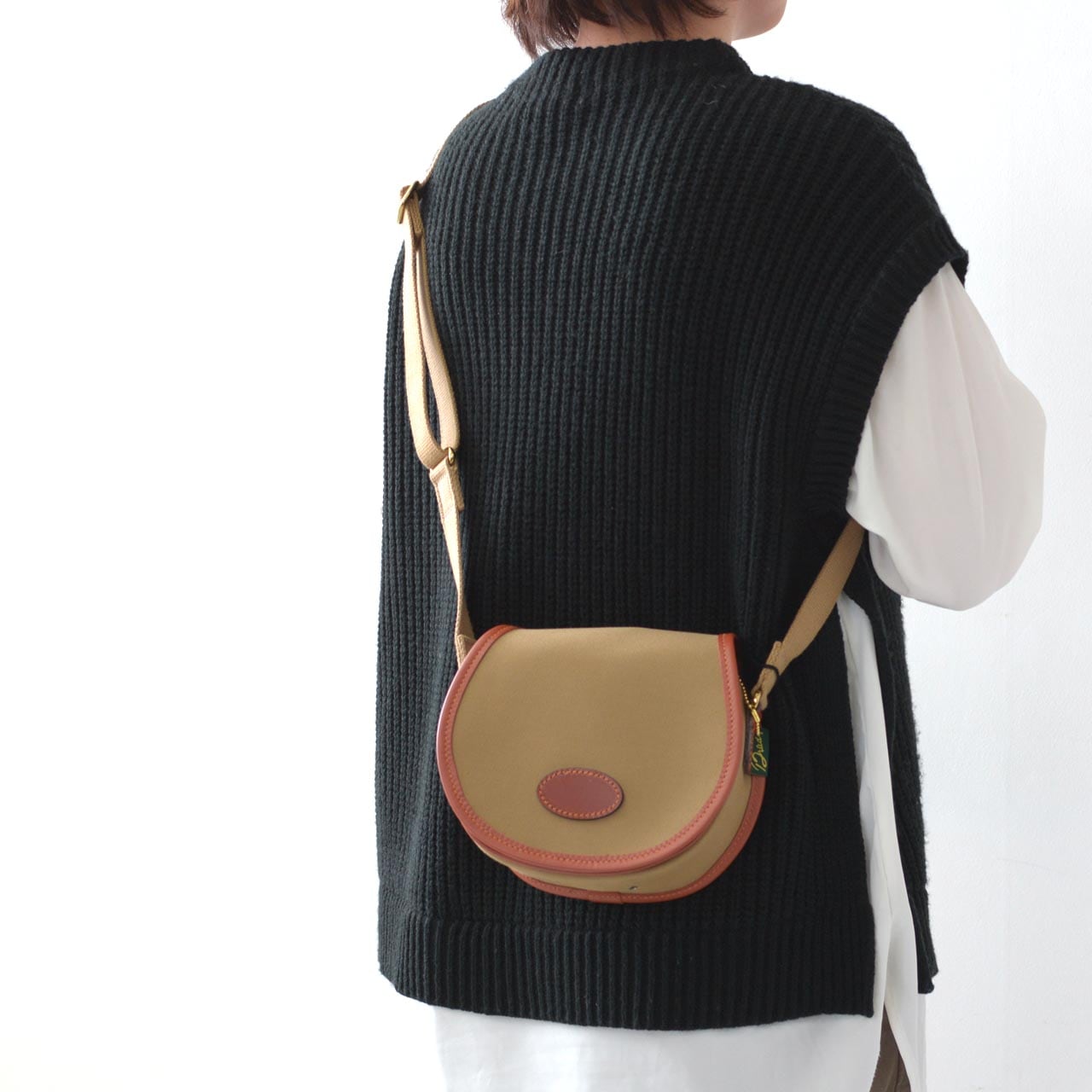 Brady  AIRE MINI ブレディー