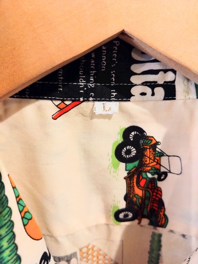 レトロカーと英数字とロープシャツ/コットン国産洋服綿車模様