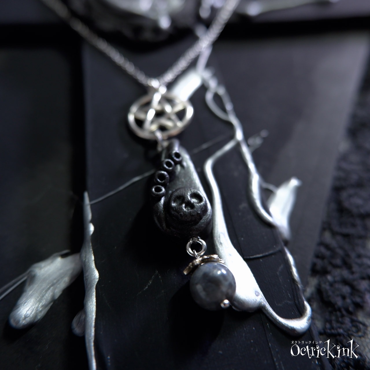 KRAKEN 深い底 魔除けネックレス｜Deep Abyss Evil-Warding Necklace