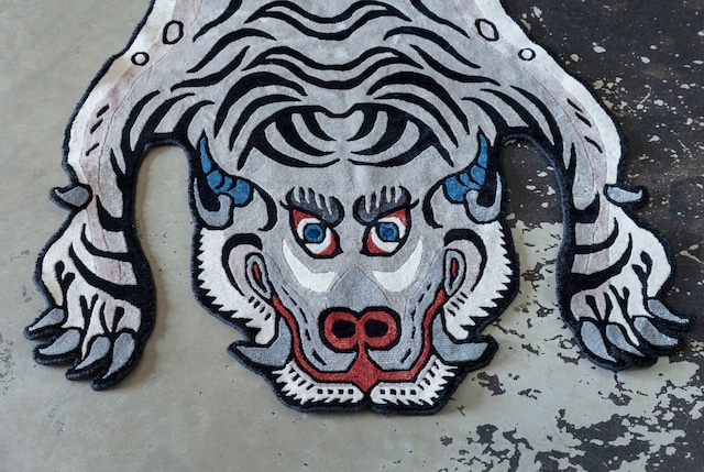 Tibetan Tiger Rug 《Lサイズ•シルク・グレーホワイトバージョン016》チベタンタイガーラグ