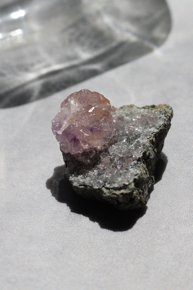 カルール産 ルチル イン アメジスト 「朝露と薔薇」Amethyst  ◇ 天然石・鉱物・パワーストーン・原石 | st00339