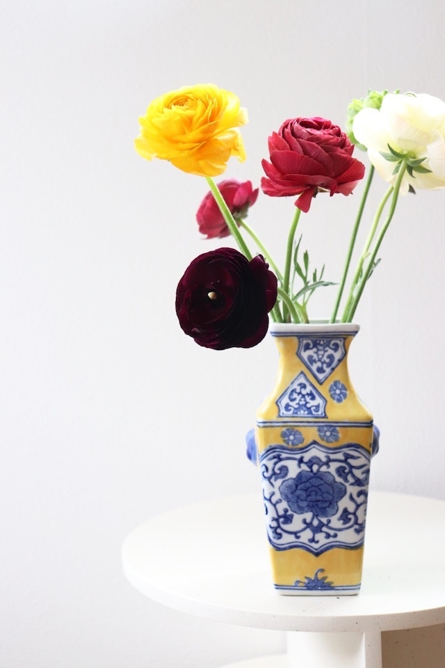 Paint vase