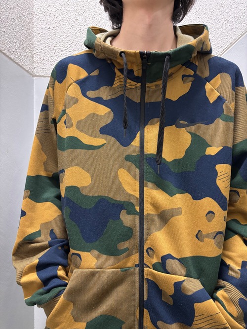 00's "nike" camouflage zip hoodie