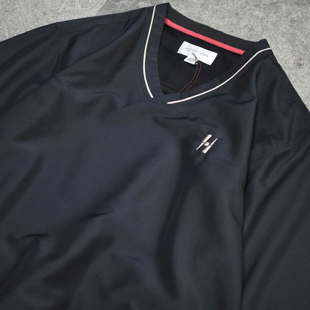 dead stock half sleeve nylon pullover