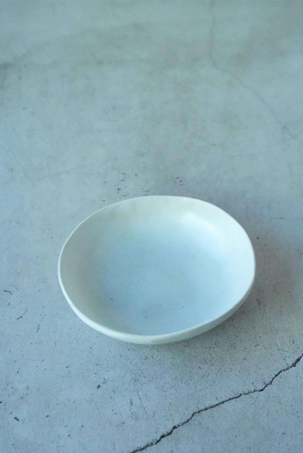 【palette pottery】平鉢 直径約14㎝ |取り皿、副菜皿など (2607-19)