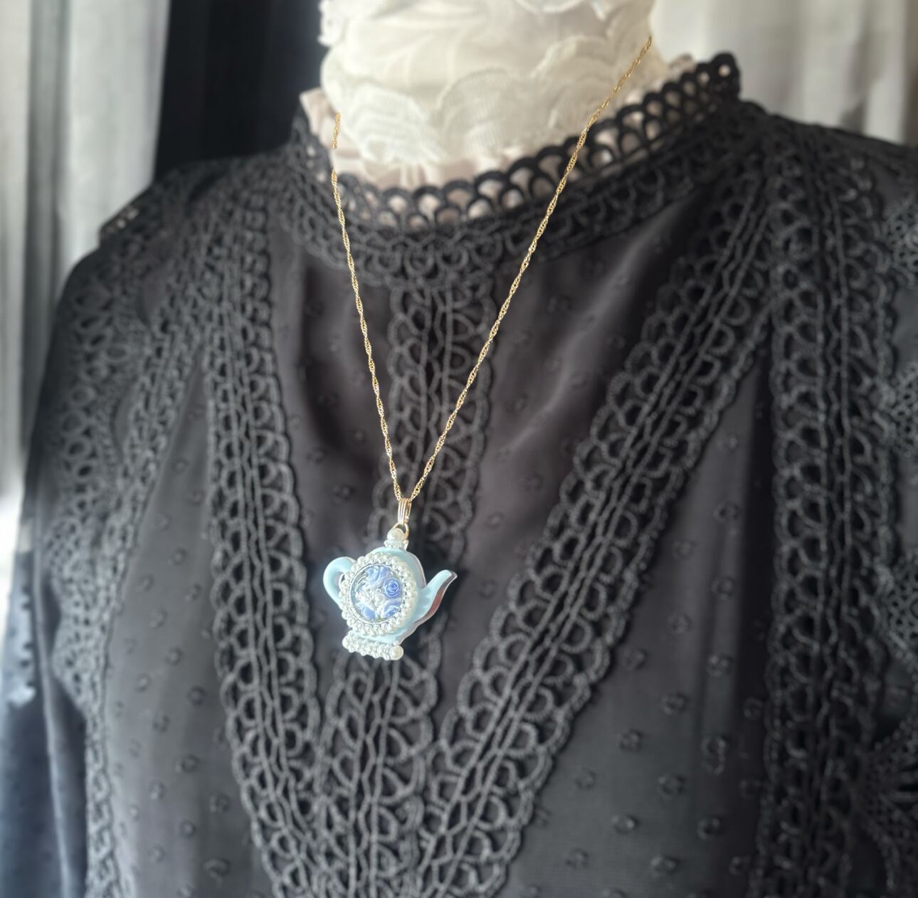 ブーケポットオルゴナイト／ブルーレースカルセドニー／オルゴナイト