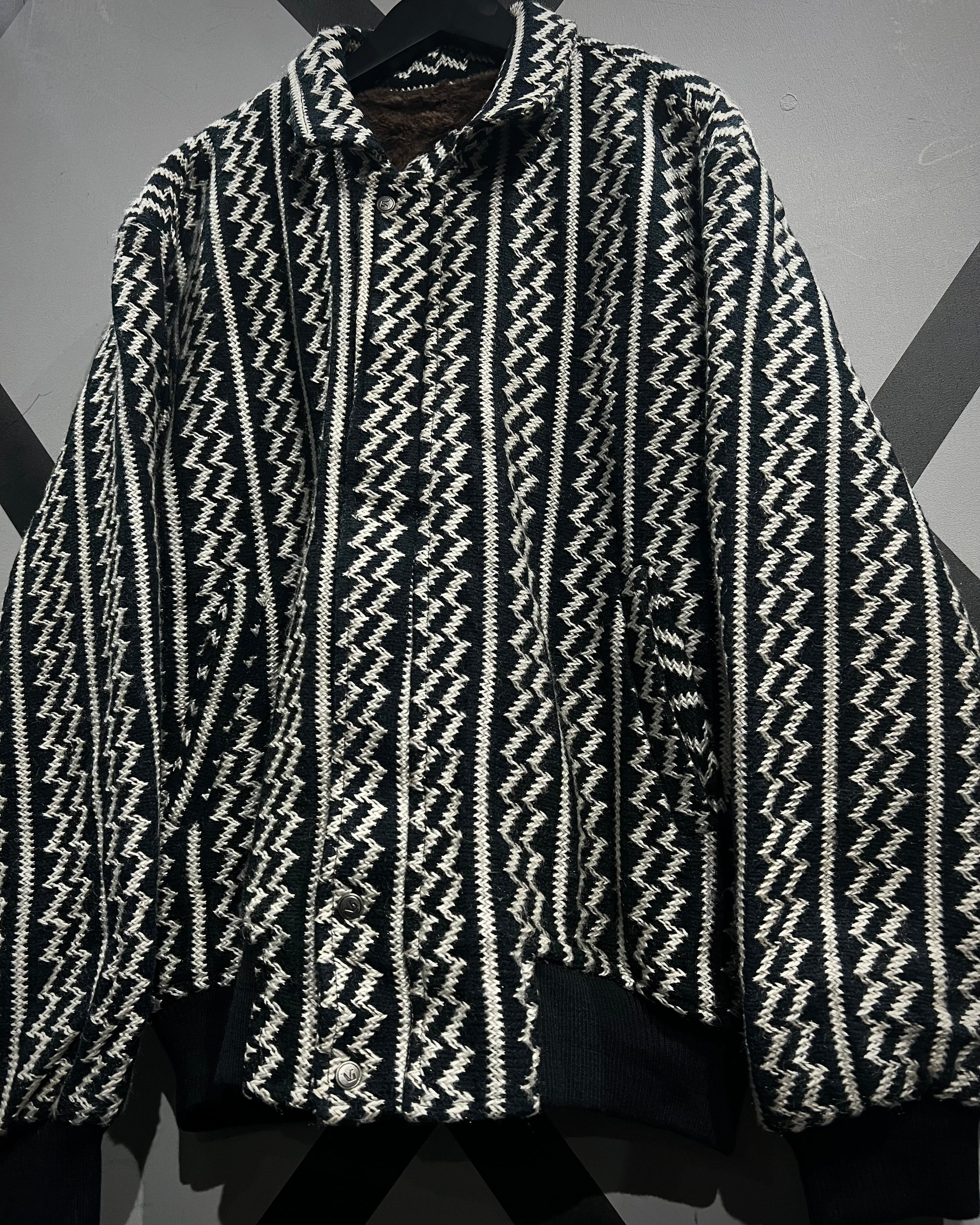 X VINTAGE】Monotone Zigzag Pattern Vintage Loose Knit Blouson