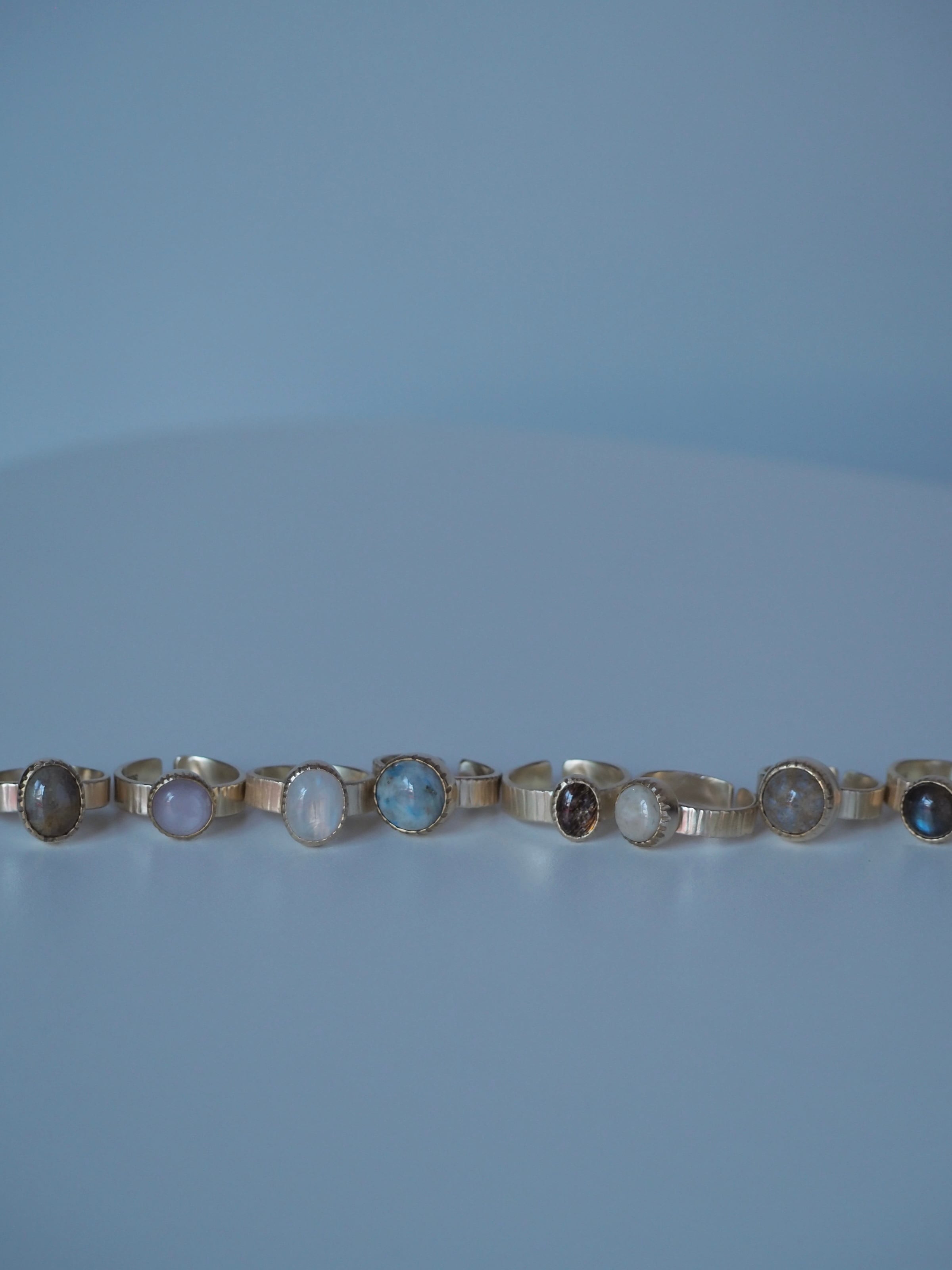 CUTTING STONE RING