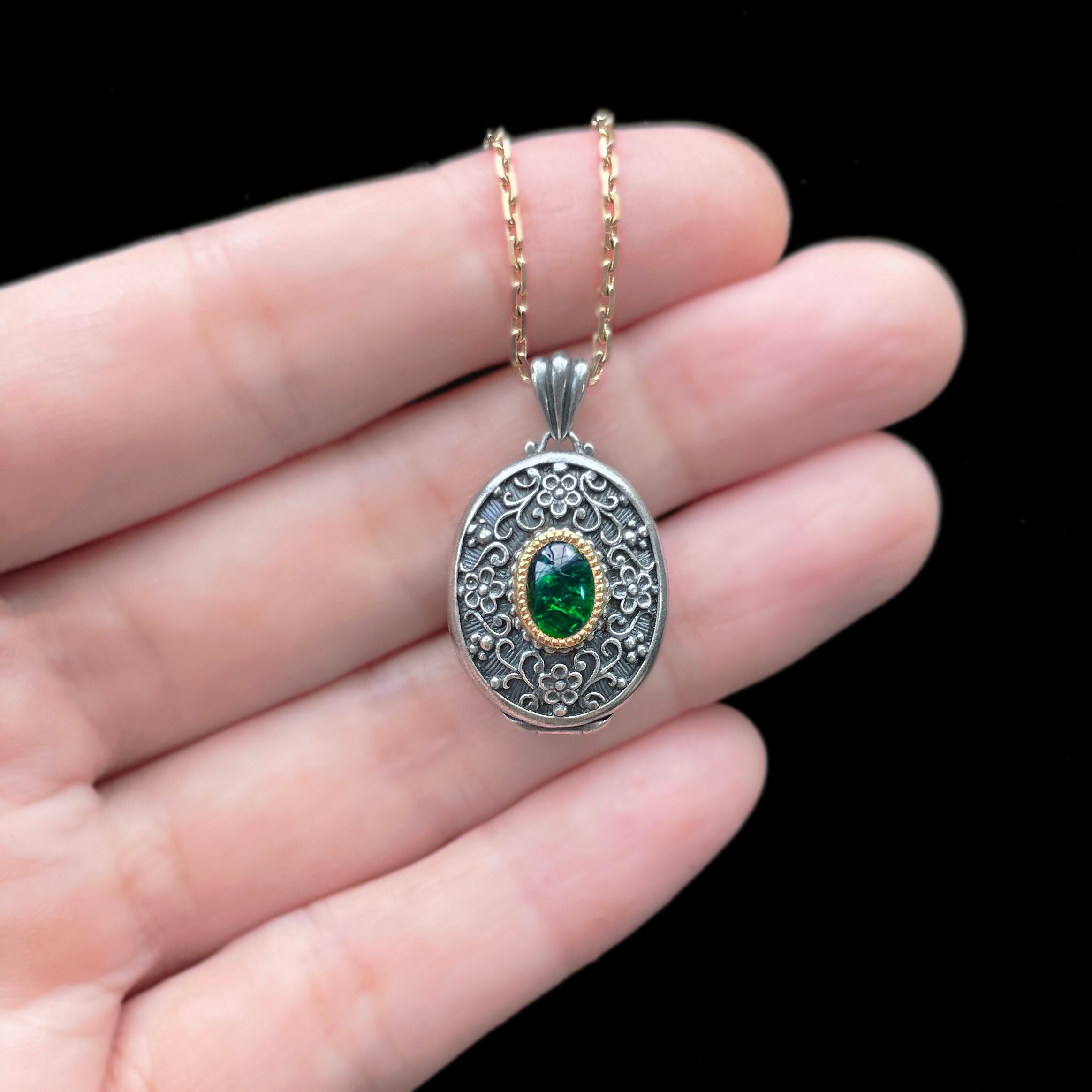 現品 Giselle｜ジゼル ロケット ペンダント (K18 ＆ SV925) エメラルド