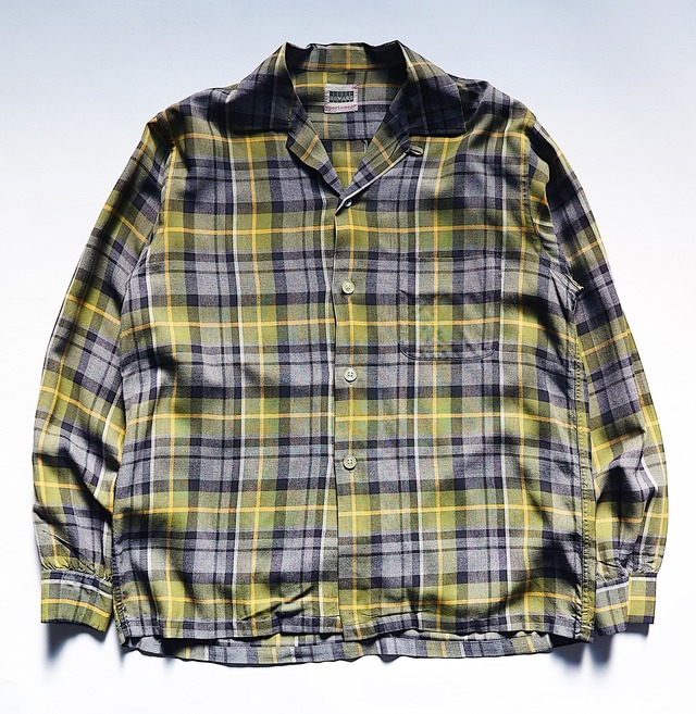 HOWARD SPORTSWEAR PLAID PATTERN RAYON L/S SHIRT