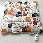 【PENTIK】 Metsämarja Potholder (メッツァマルヤ ポットホルダー) マルチカラー 21×21 cm