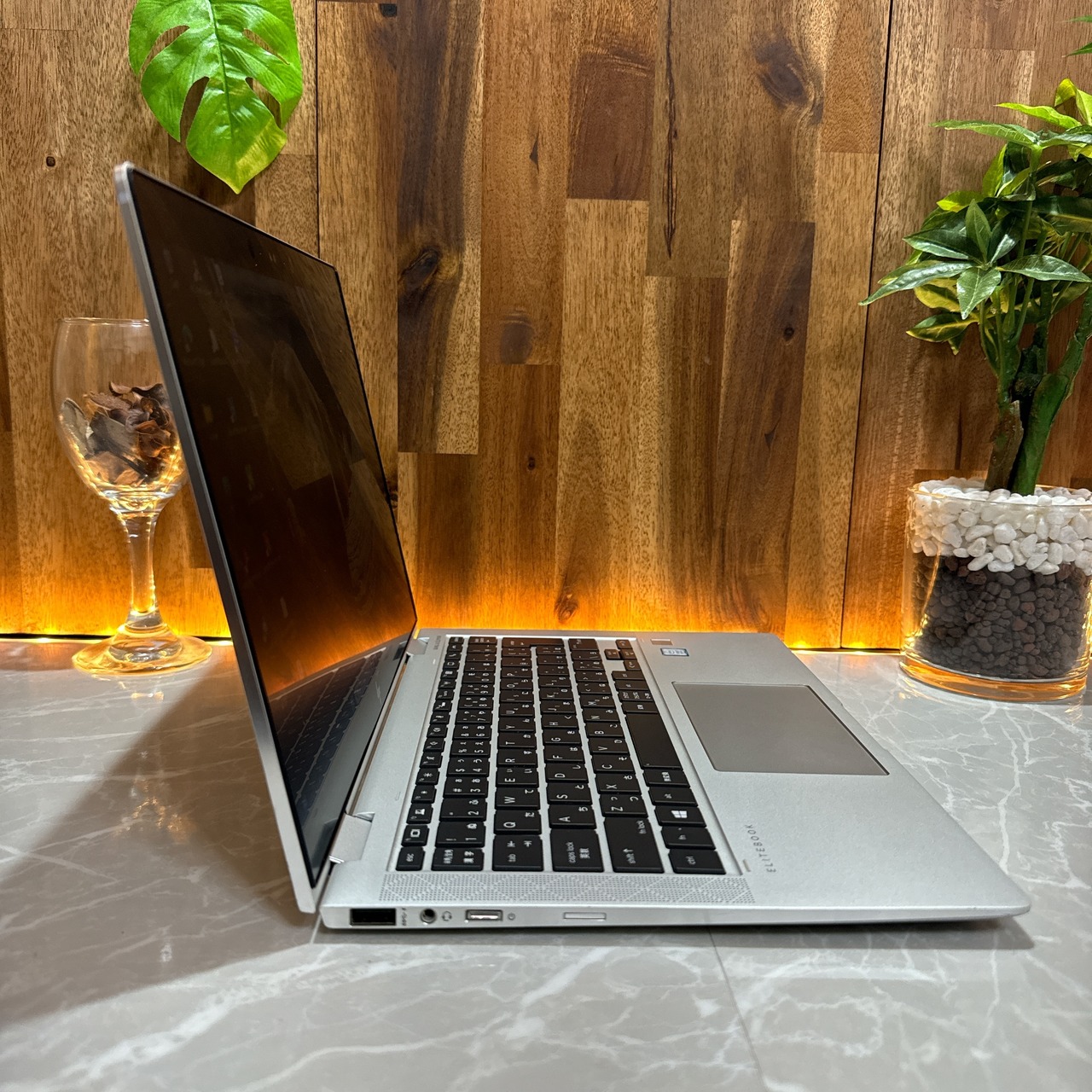 美品 / HP EliteBook x360 1030 G3/最高峰i7第8世代// タッチパネル式/ノートパソコン