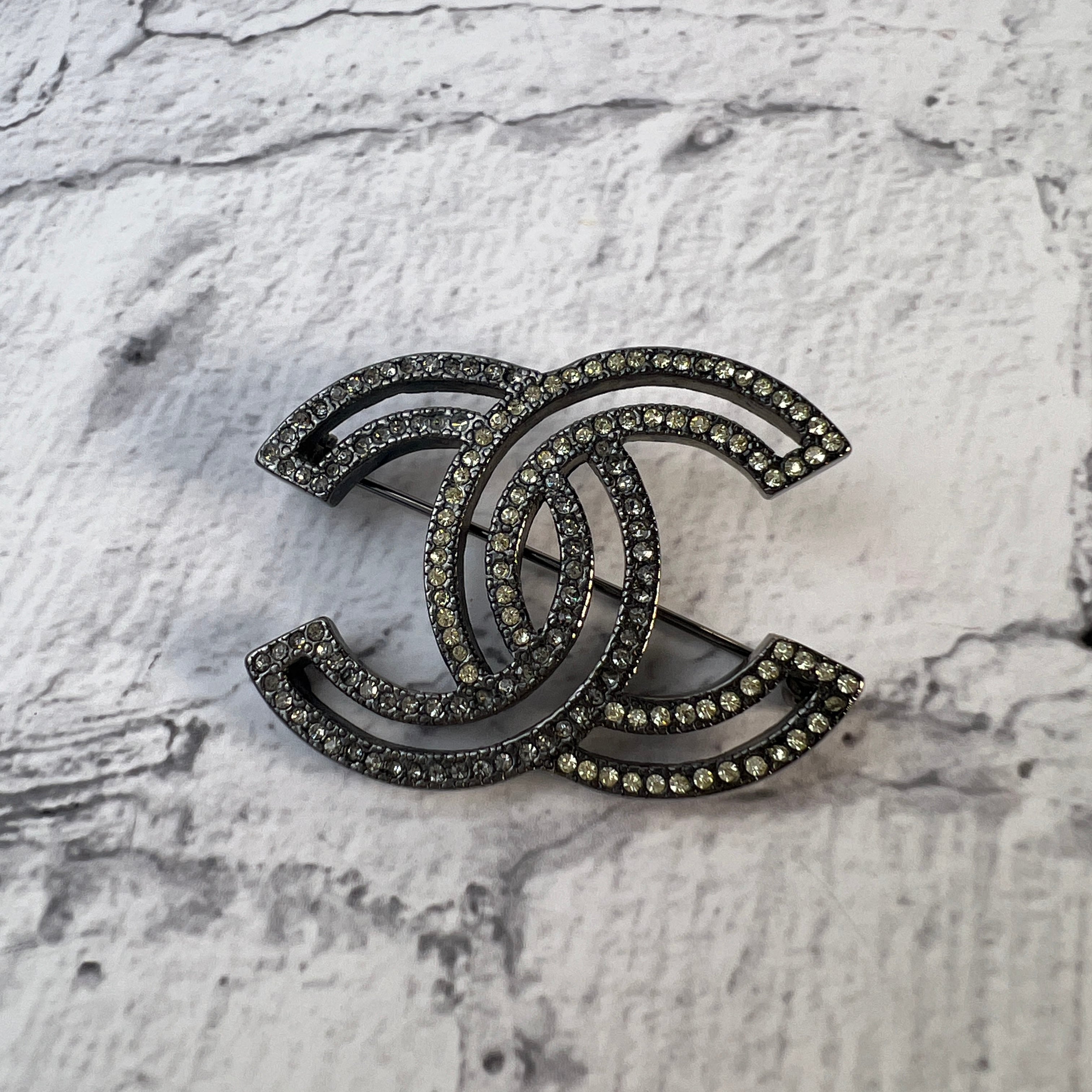 CHANEL シャネル ココマーク ストーン ブローチ シルバー A-8912 | JOLIJOU