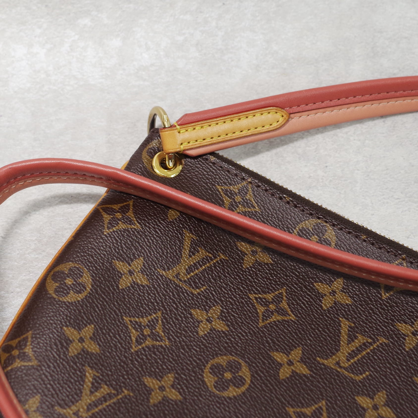 LOUIS VUITTON ルイ・ヴィトン モノグラム ロレッタ ショルダーバッグ ...