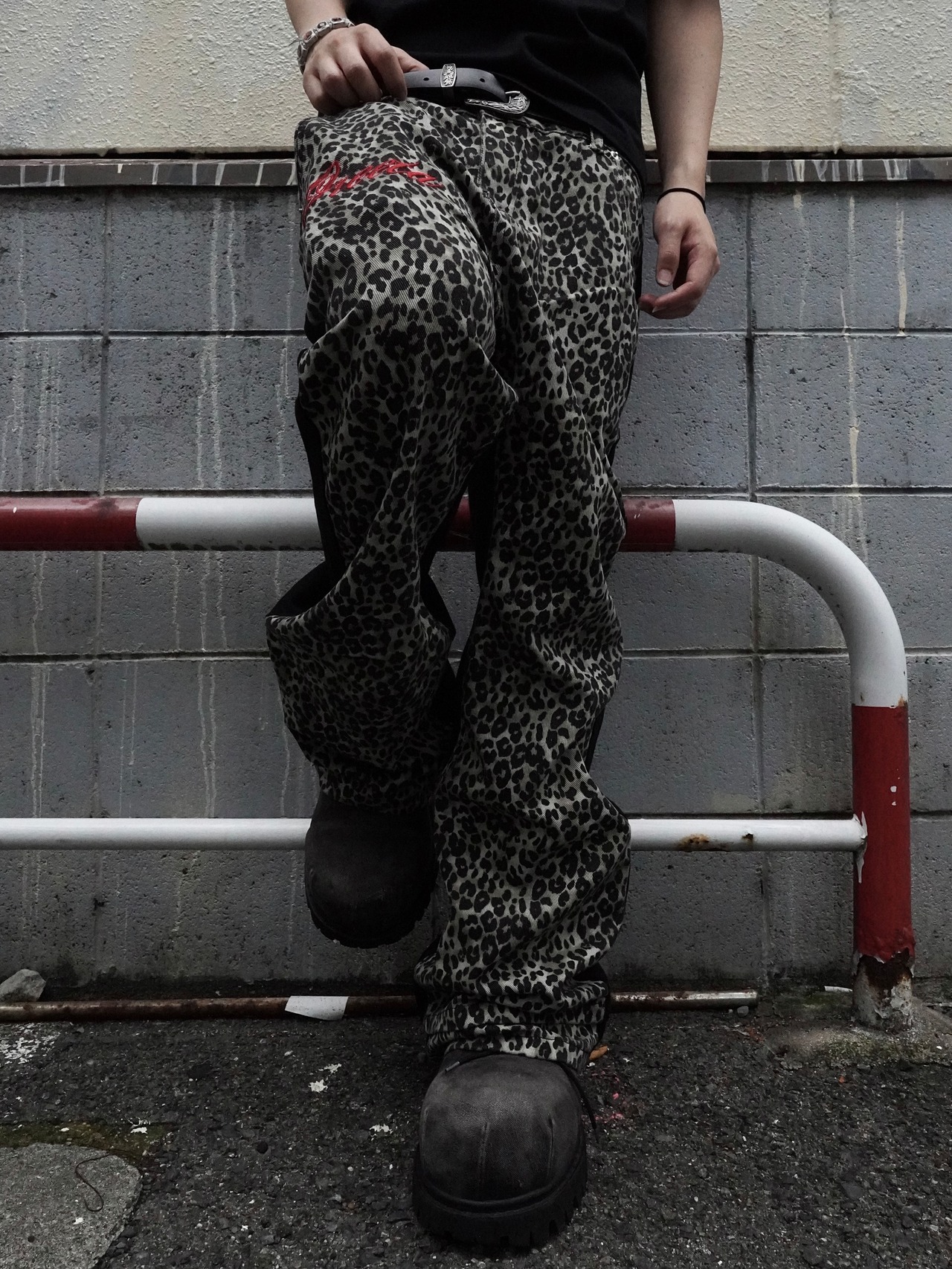 【PLANET STUDIO】Leopard Panel Flare Pants