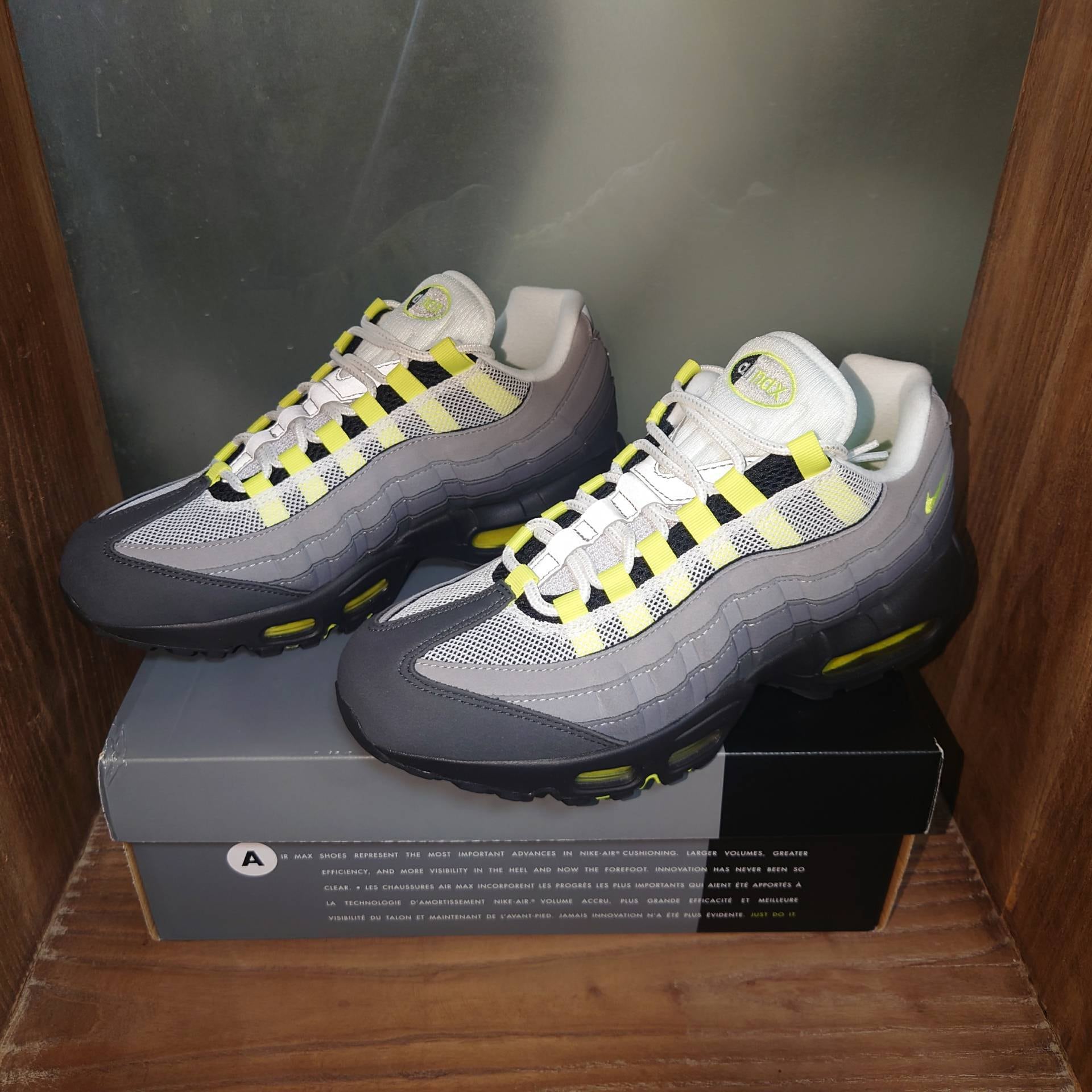 新品 Nike Air Max 95 OG イエローグラデ スニーカー CT1689-001