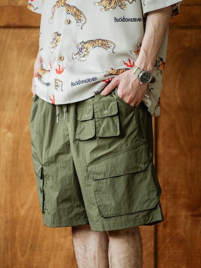 BackBoneSeven Urban Utility Cargo Shorts（アーバン ユーティリティ カーゴショーツ）