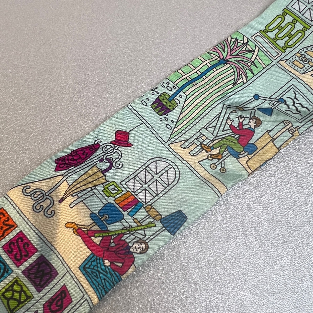 HERMES エルメス  ツイリー シルク スカーフ マルチカラー A-9237