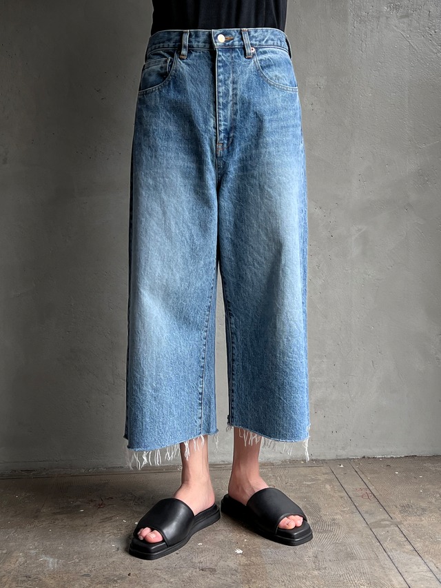 GEN IZAWA / Cropped buggy denim pants (used-wash)