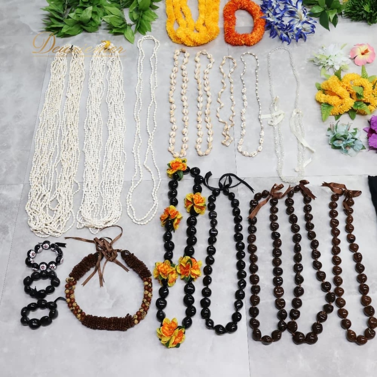 フラダンス 小物 まとめ売り 70点以上 セット レイ フラワーレイ クウペエ パレオ ネックレス シェルレイ ククイ イリマ 白 黄 緑 紫 赤 ピンク カラフル アクセサリー ヘアクリップ ヘアアクセサリー タヒチアン ホワイト系 レッド系 ピンク系