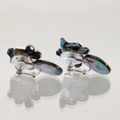 シックな色合い！シェルイヤリング mm1204