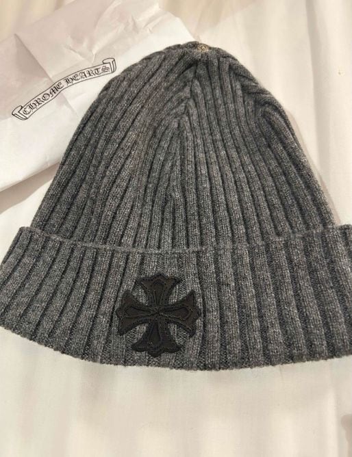 CHROME HEARTS クロムハーツ カシミア レザーパッチ ニット帽 CHROME HEARTS クロムハーツ カシミア レザーパッチ ニット帽