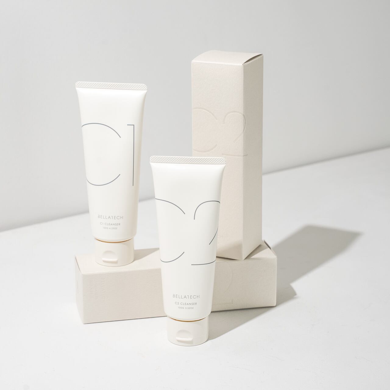 多機能スキンケアマシン ホワイト ゲスケ ハローキティ マイクロカレント スキンスクライバー