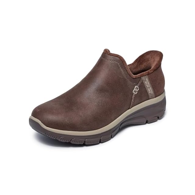 CLARKS Wallabee 
