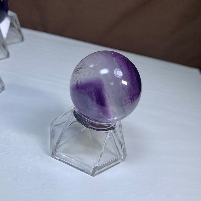 6.色合い美しいグラデーションフローライトスフィア