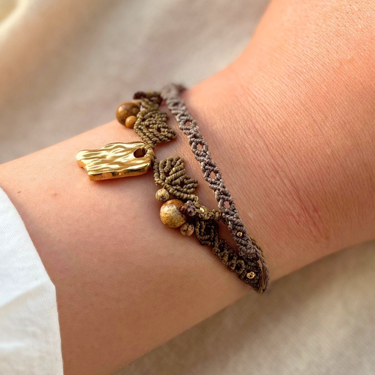 つけっぱなし ブレスレット ミサンガ 水に強い 金属アレルギー配慮 ステンレス 天然石 紐 ゴールド 切れにくい 足首 アンクレット おしゃれ 母の日