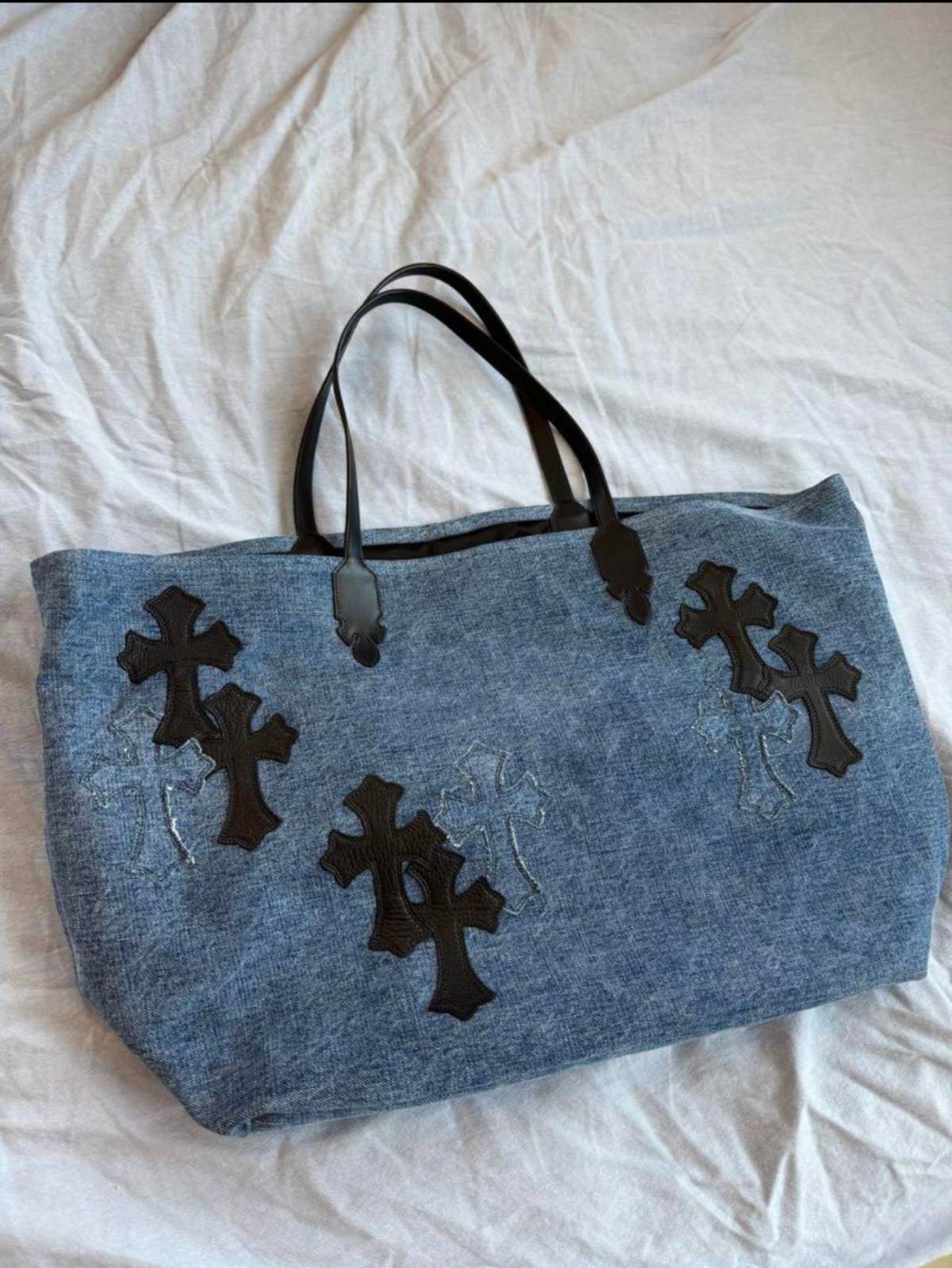 セメタリー　トートバッグ　美品⚠️クロムハーツではありません。 クロムハーツ 希少！セメタリー クロス トートバッグ / CHROME