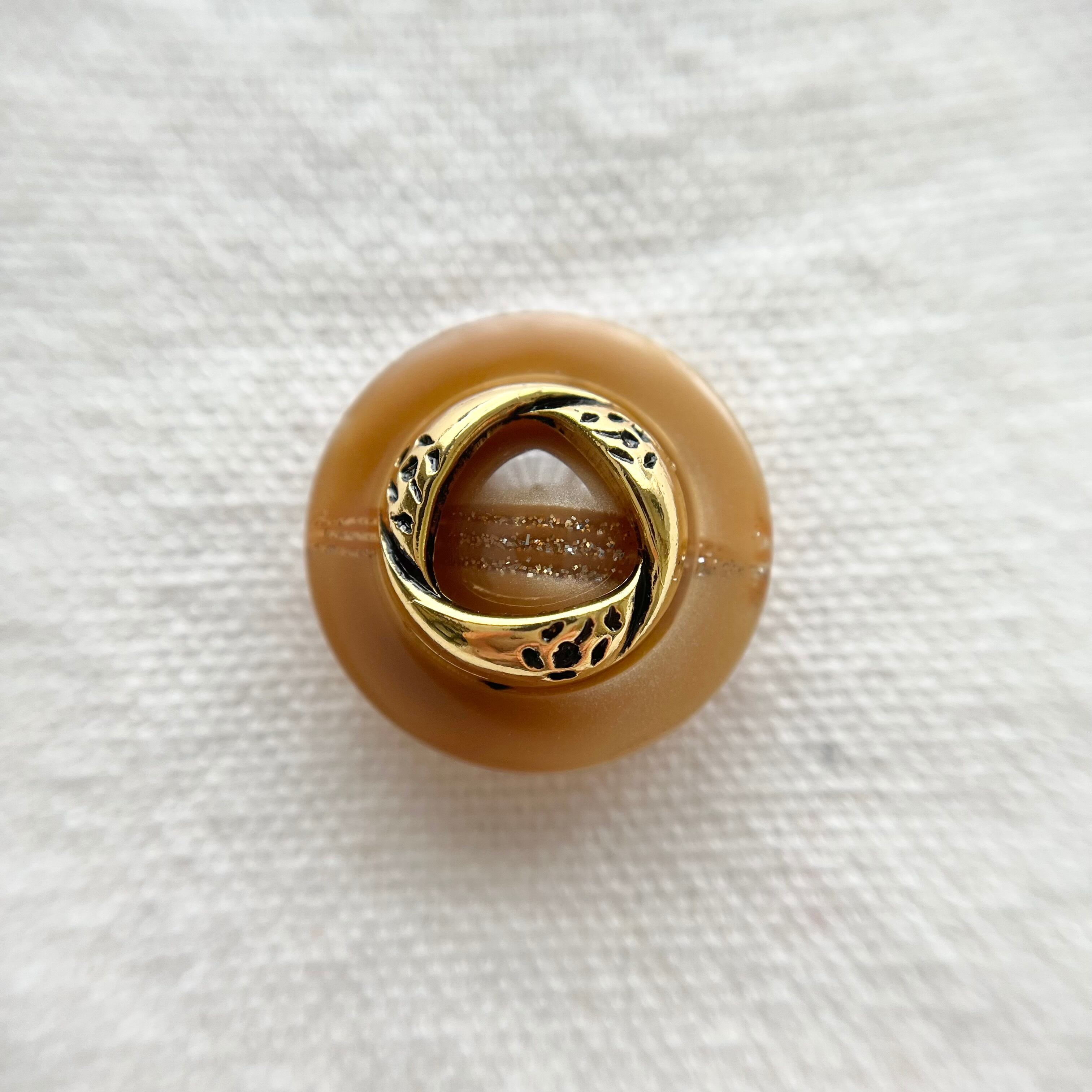 ゴールド重ねリング×ベージュ 19㎜