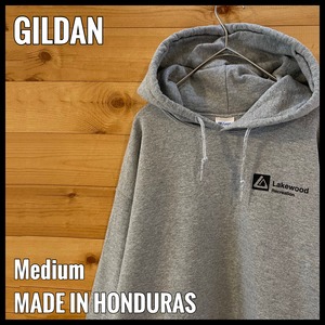 【GILDAN】ワンポイントロゴ LAKEWOOD スウェット パーカー フーディー hoodie バックロゴ M US古着