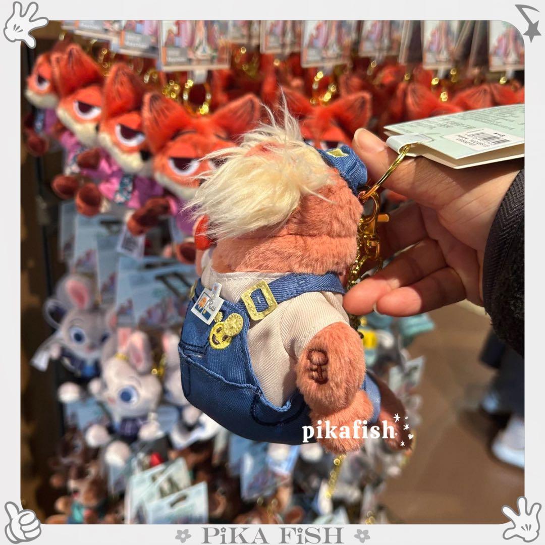 ♥️上海ディズニー♪クリスマス ジェラトーニぬいぐるみキーチェーン♥️ 上海】ジェラトーニ ぬいぐるみキーホルダーコスチューム ぬい服 キー