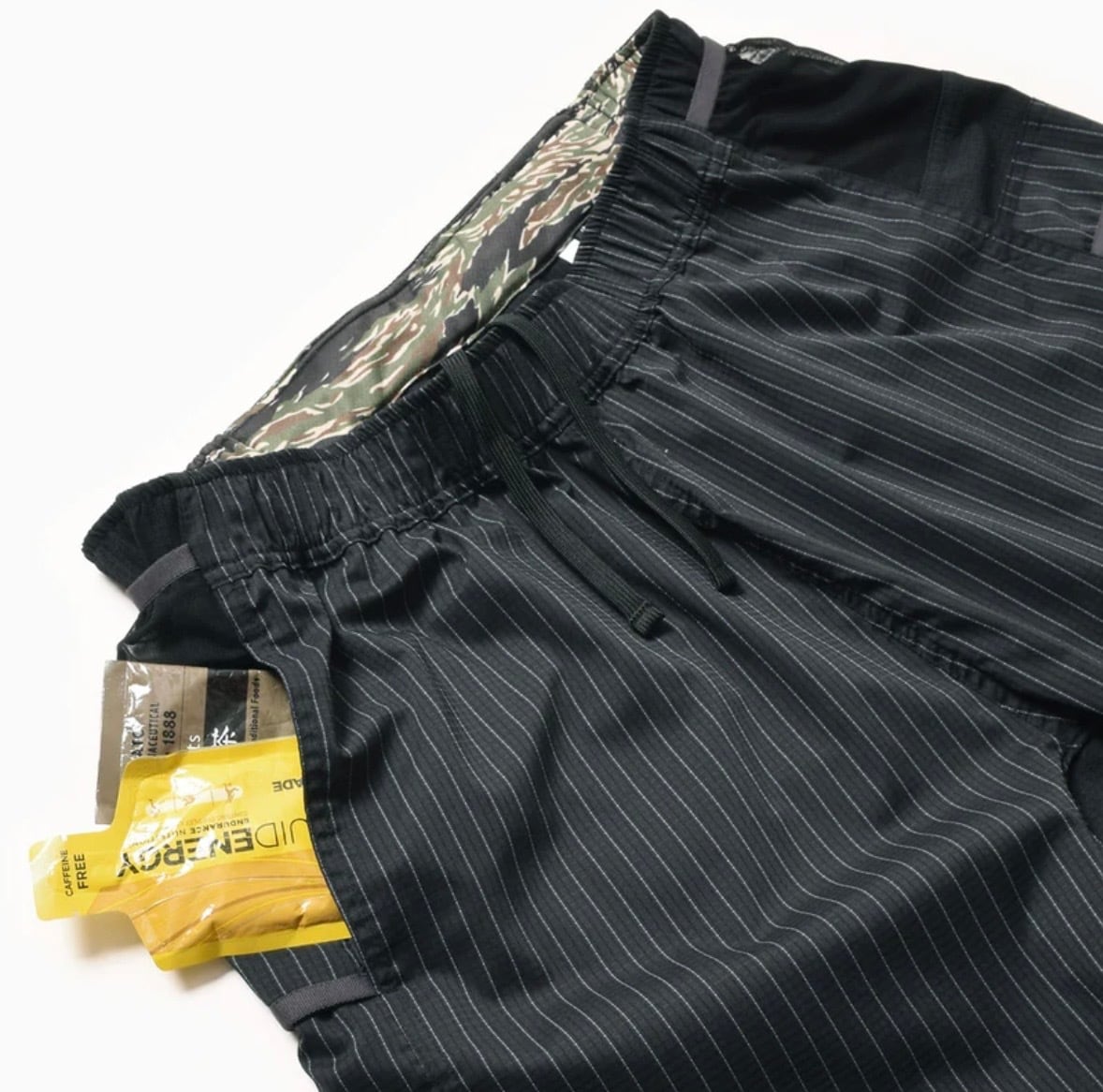 MMA(MOUNTAIN MARTIAL ATRTS) MMA 7-pockets Run Shorts V8 (Black