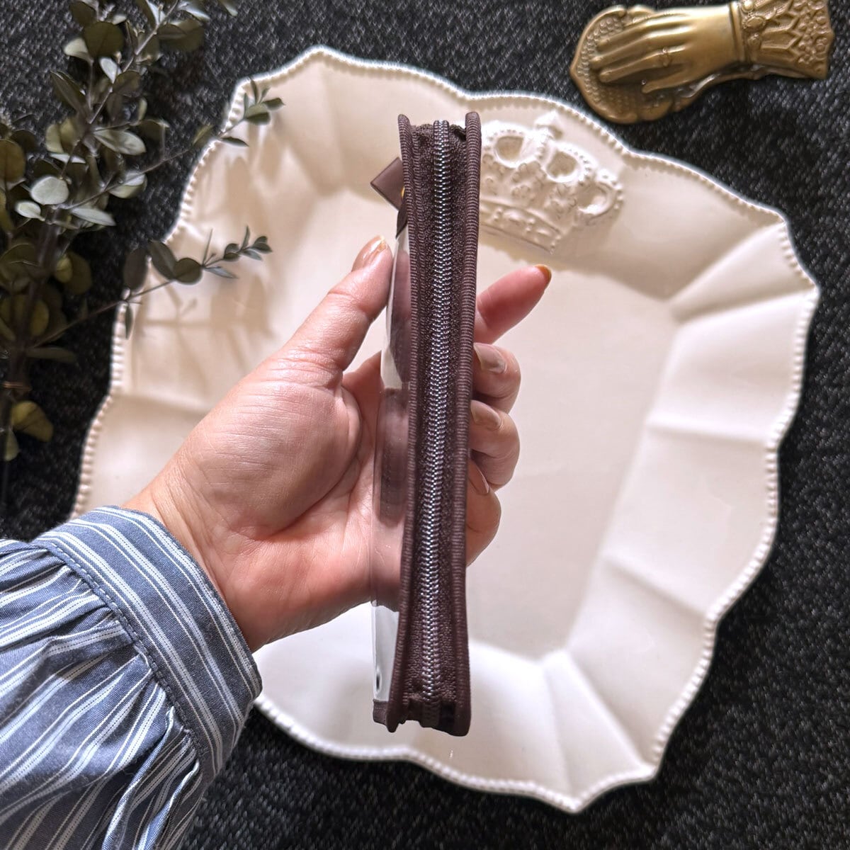 革のチョコ・アクスタケース スイート (金の包み紙) | キッサ・ティー