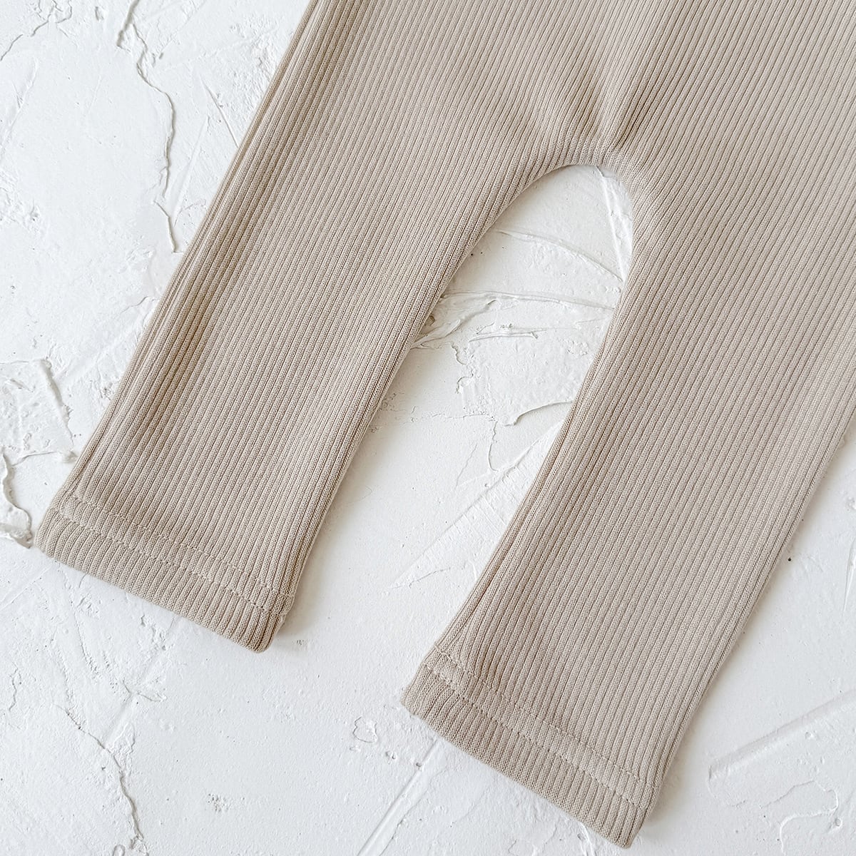 フリルサスペンダー付きレギンス