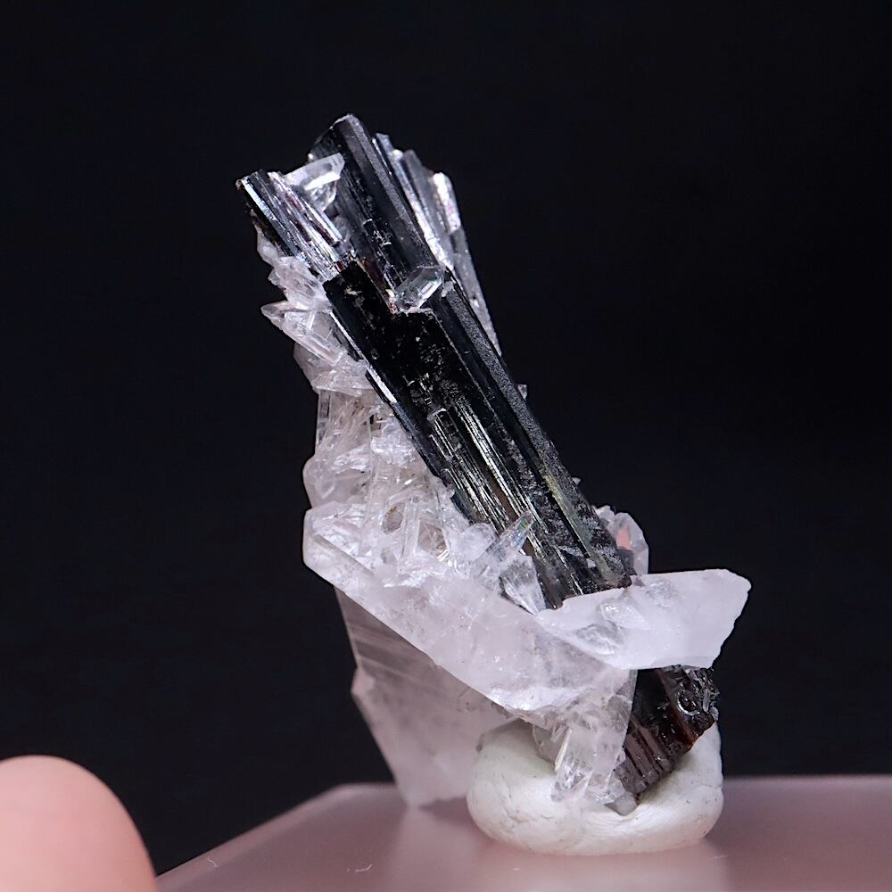 マンガン重石 ヒューブネライト クォーツ 水晶 3.5g 鉱物 原石 天然石