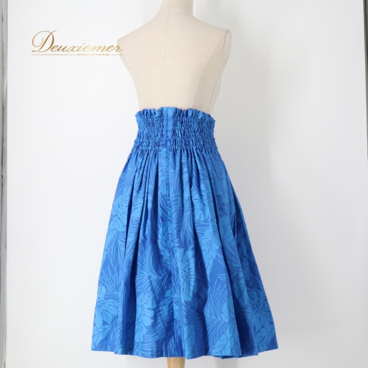 フラダンス 衣装 パウスカート ブルー系 ハレハワイイ 日本製 モンステラ柄 ハワイアンプリント 植物柄 アロハ フラ ダンス レッスン 練習 ケース付き 華やか 鮮やか さわやか かわいい おしゃれ シングル スカート 軽やか 上品 青 水色 フラダンス衣装 モンステラ おしゃれなスカート 華やかカラー 発表会 ダンス用スカート 女性用 お洒落 フラレッスン