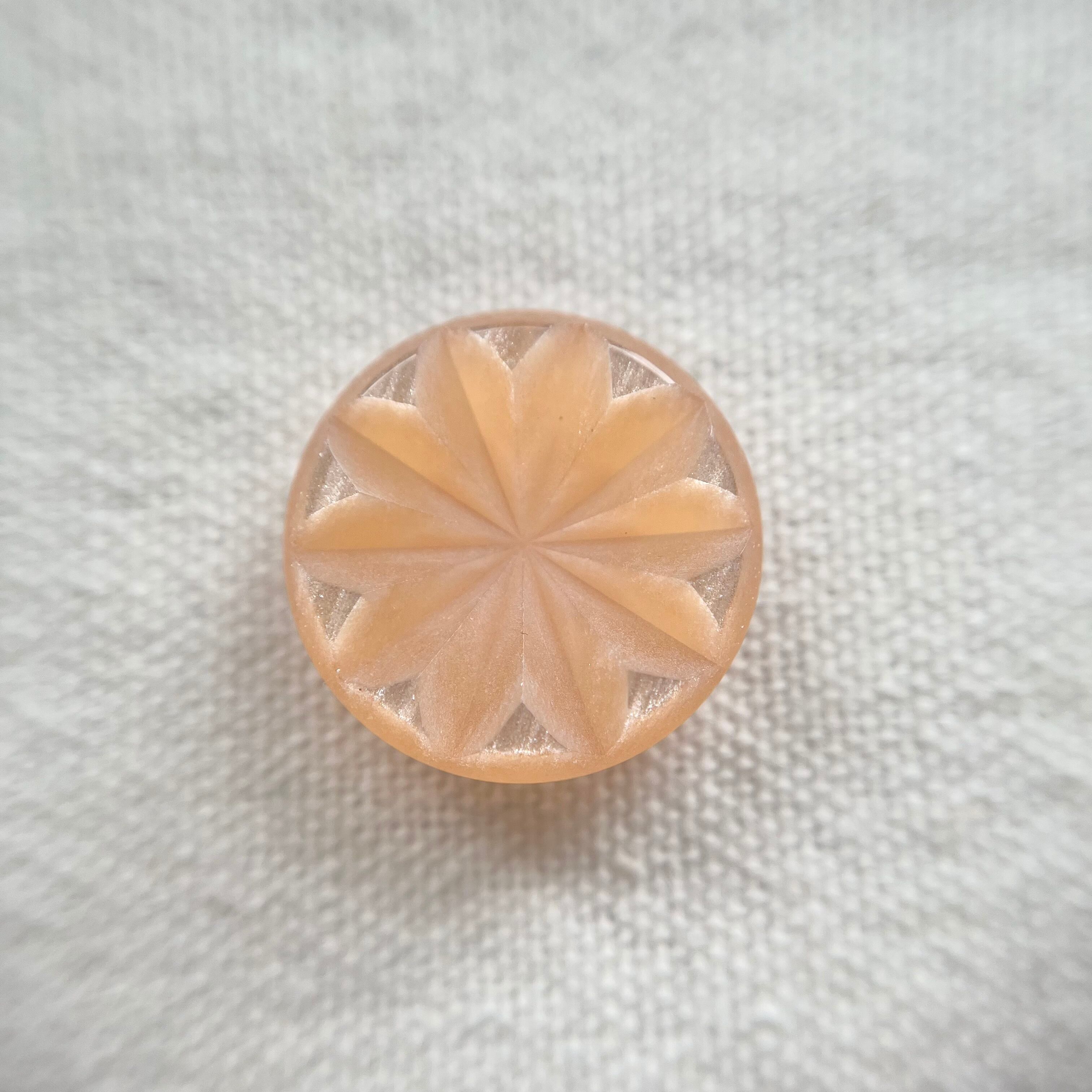 凹みパステルピンクフラワー 20㎜