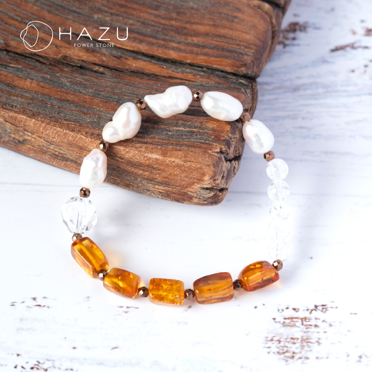琥珀とパールの輝く美と健康ブレス［アンバー（琥珀）／淡水パール／水晶／クラック水晶］