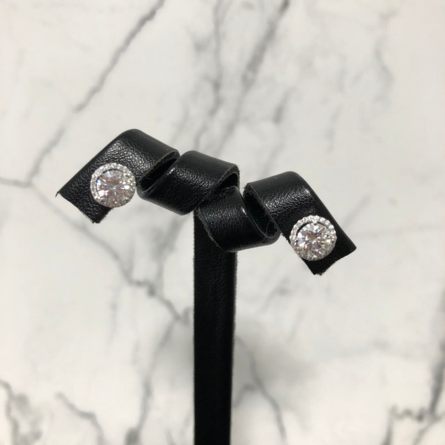 HALOタイプ モアサナイト ピアス