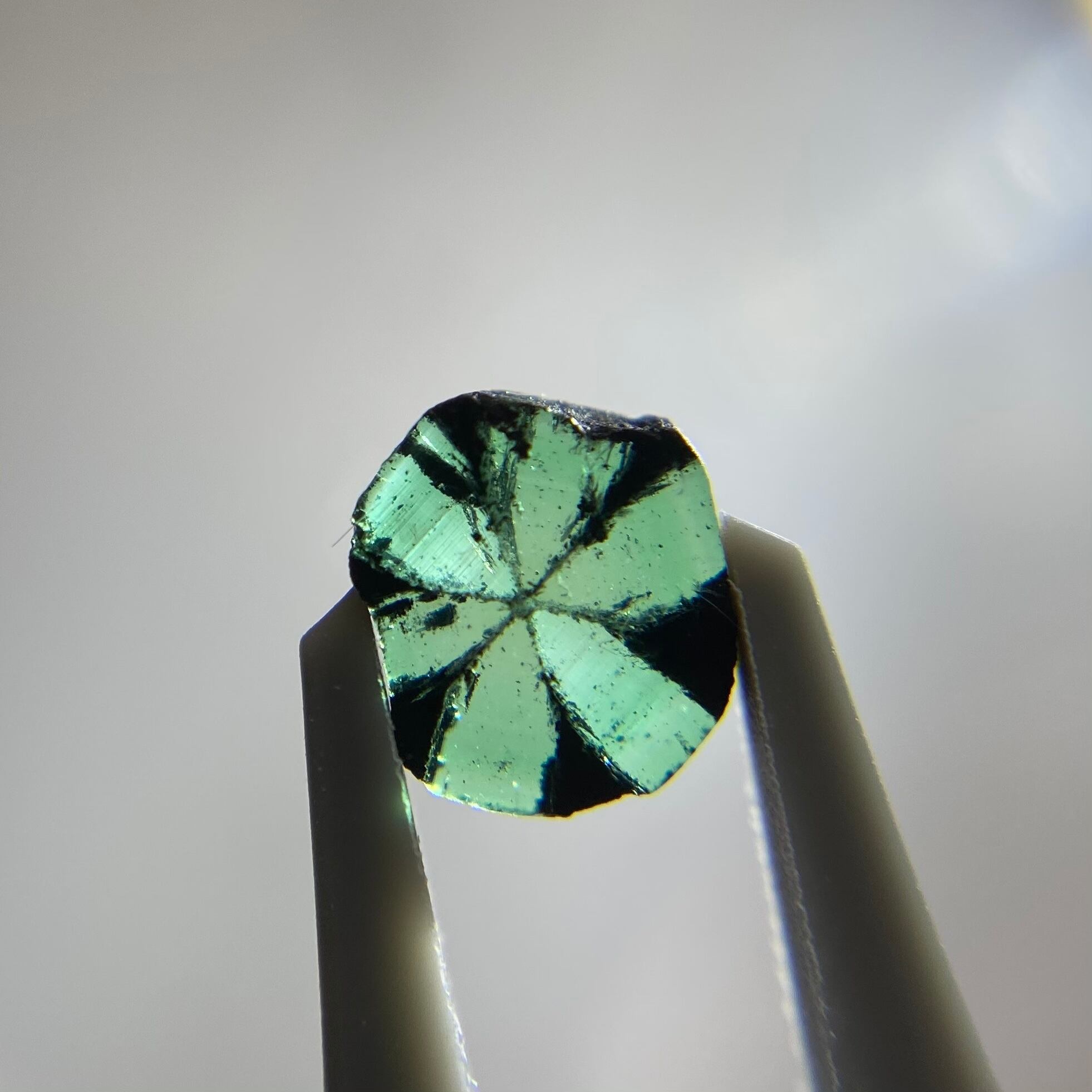 ファッションデザイナー ⭐天然 エメラルド ルース 0.59ct ienomat.com.br