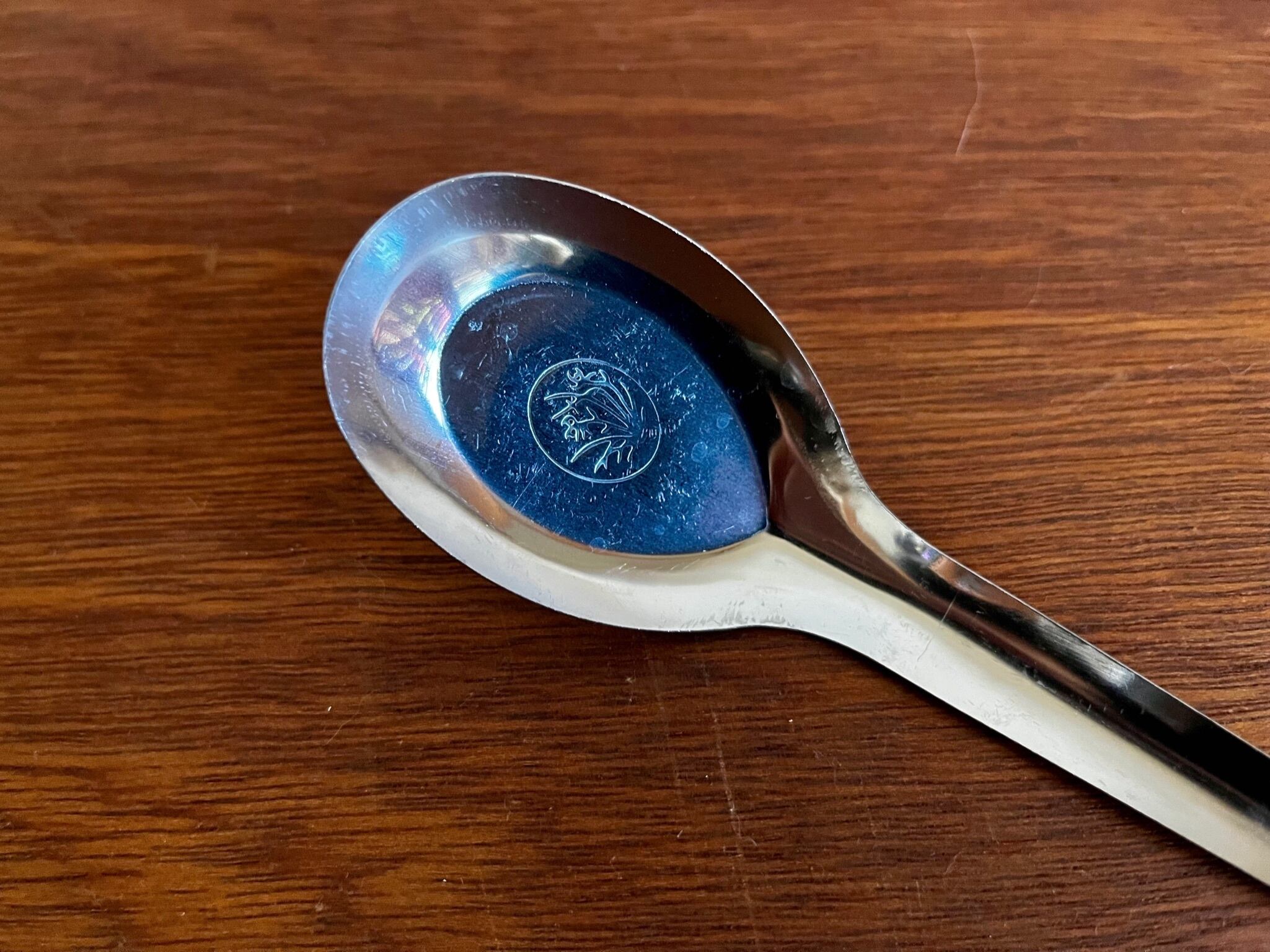 柄の長いアルミのレンゲ