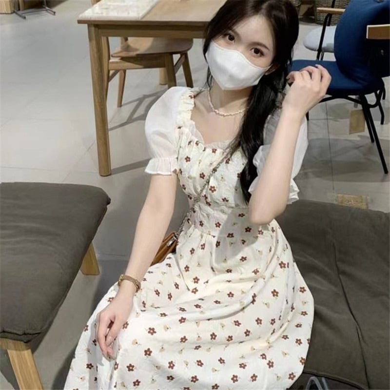 【新作】【送料無料】 2022 夏の新スタイルのスクエアネック半袖ウエスト痩身パフスリーブスカート花柄フレンチドレス女性のための 0248000662357