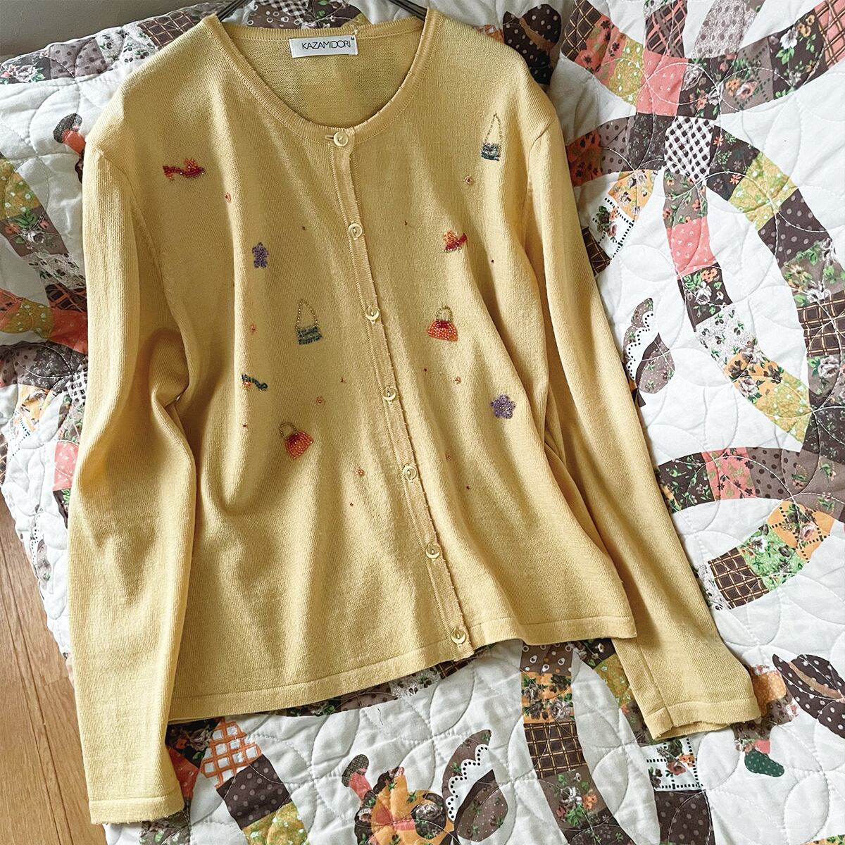 アウトレット】80s ビーズ刺繍 黄色カーディガン 昭和レトロ アウトレット】80s ビーズ刺繍 黄色カーディガン 昭和レトロ